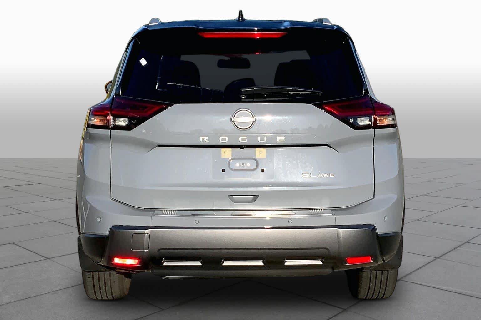 Used 2024 Nissan Rogue SL w/ SL Premium Package AWD/4WD image 5