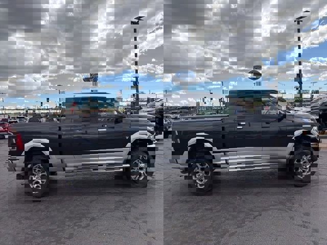 Used 2014 RAM 3500 Laramie w/ Cold Weather Group AWD/4WD image 4