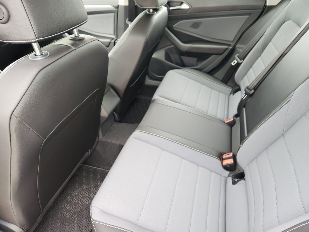New 2026 Volkswagen Jetta SE FWD image 24