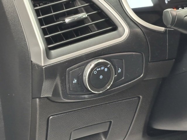 Used 2017 Ford Edge SEL w/ Equipment Group 201A image 15
