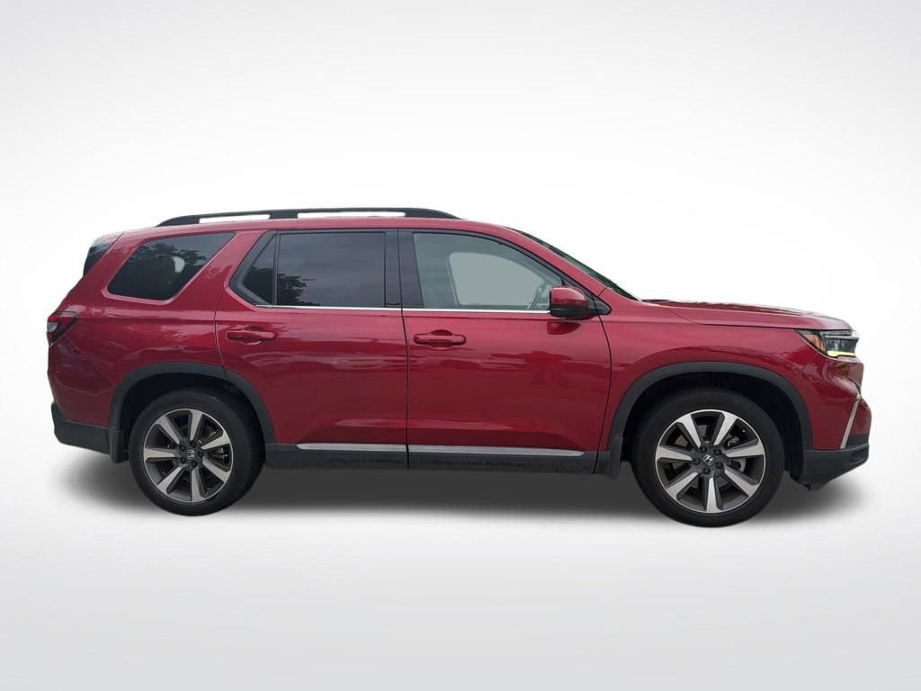 Used 2024 Honda Pilot Elite image 4