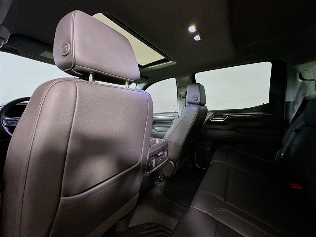 Used 2024 Chevrolet Silverado 1500 LTZ w/ LTZ Premium Package image 12