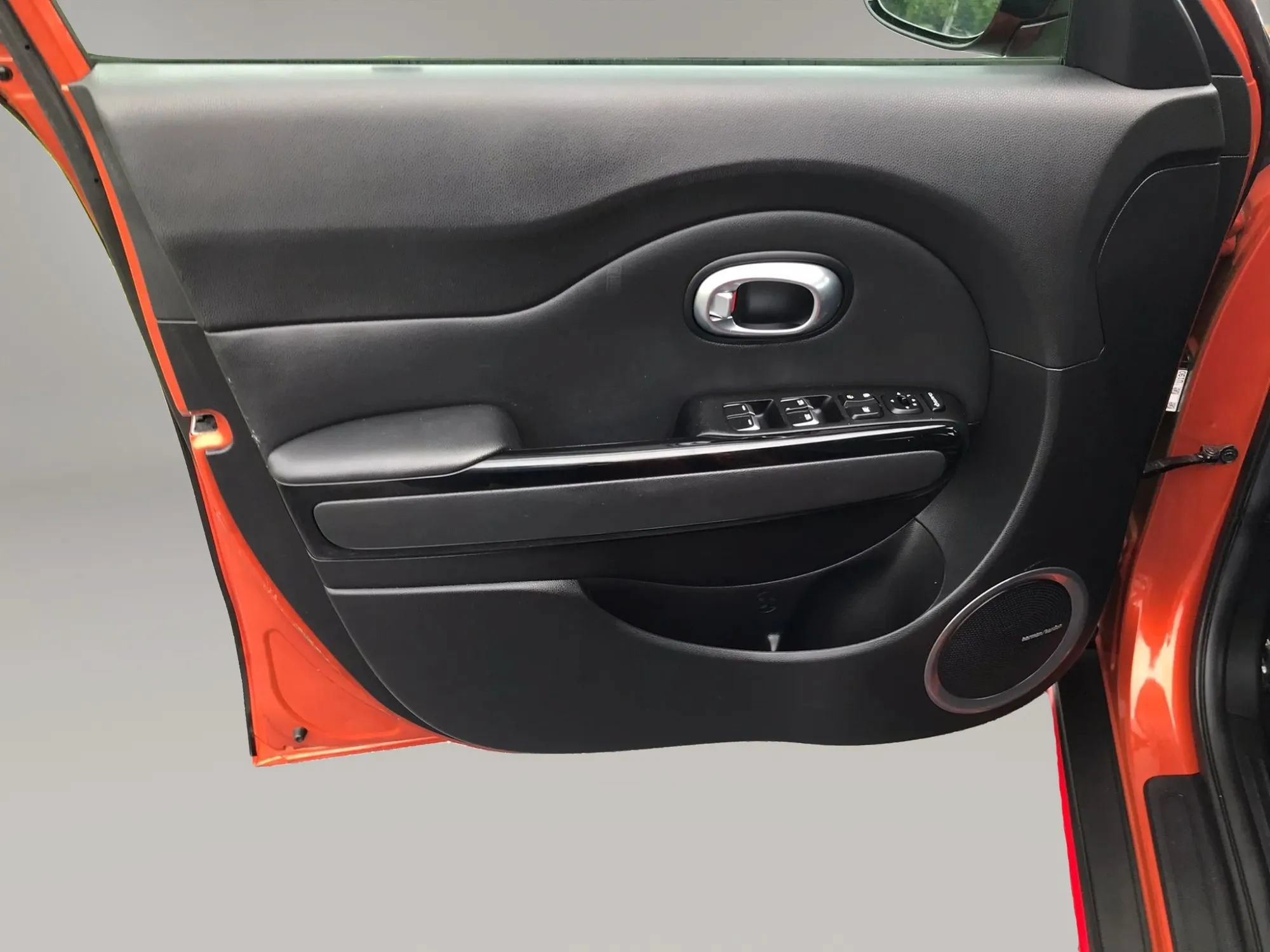 Used 2018 Kia Soul ! w/ Tech Package FWD image 12