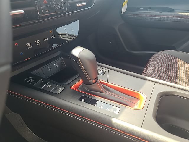 New 2026 Nissan Kicks SR w/ Cold Weather Package AWD/4WD image 19