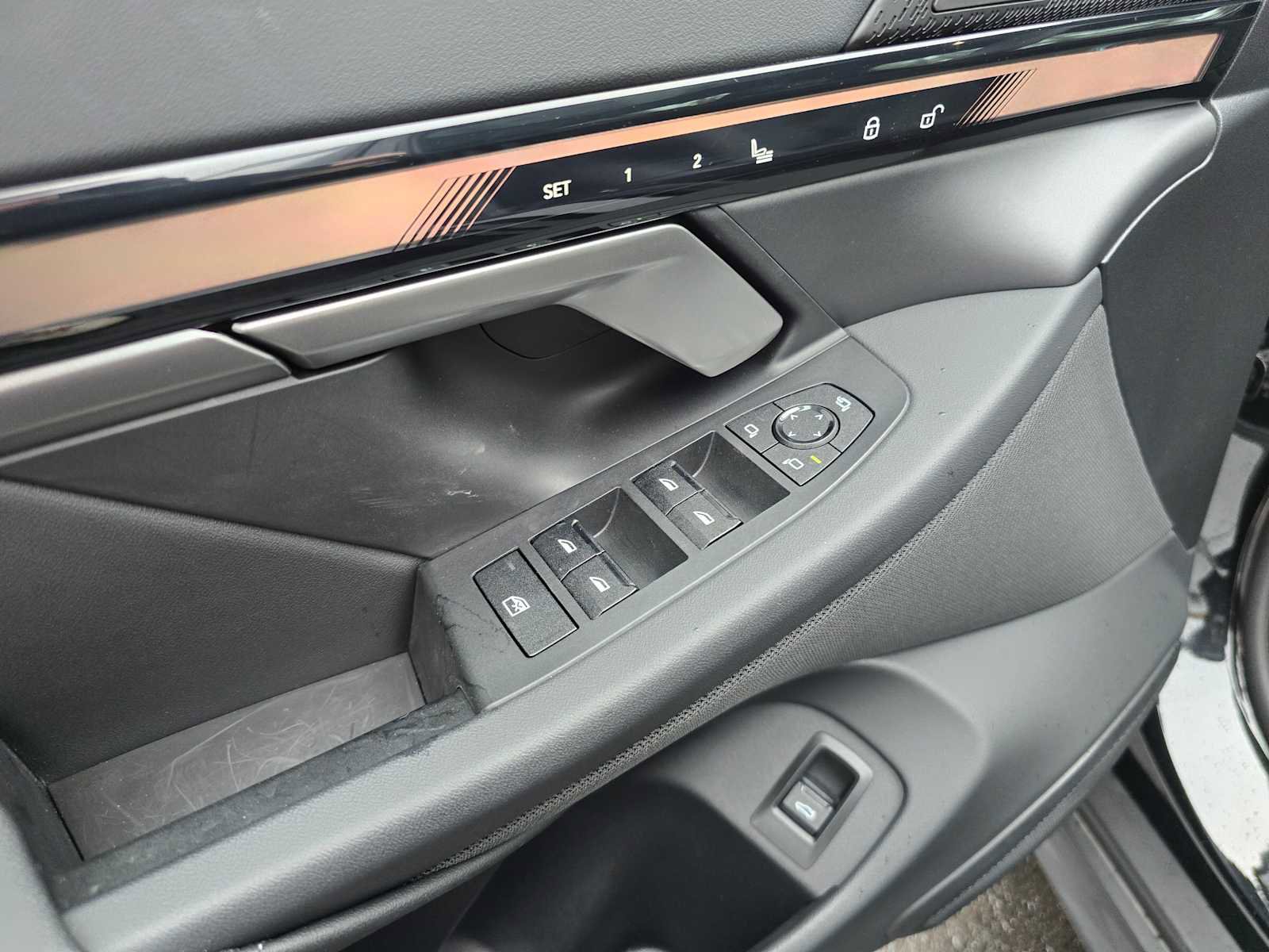 Used 2024 BMW i5 eDrive40i w/ M Sport Package image 25