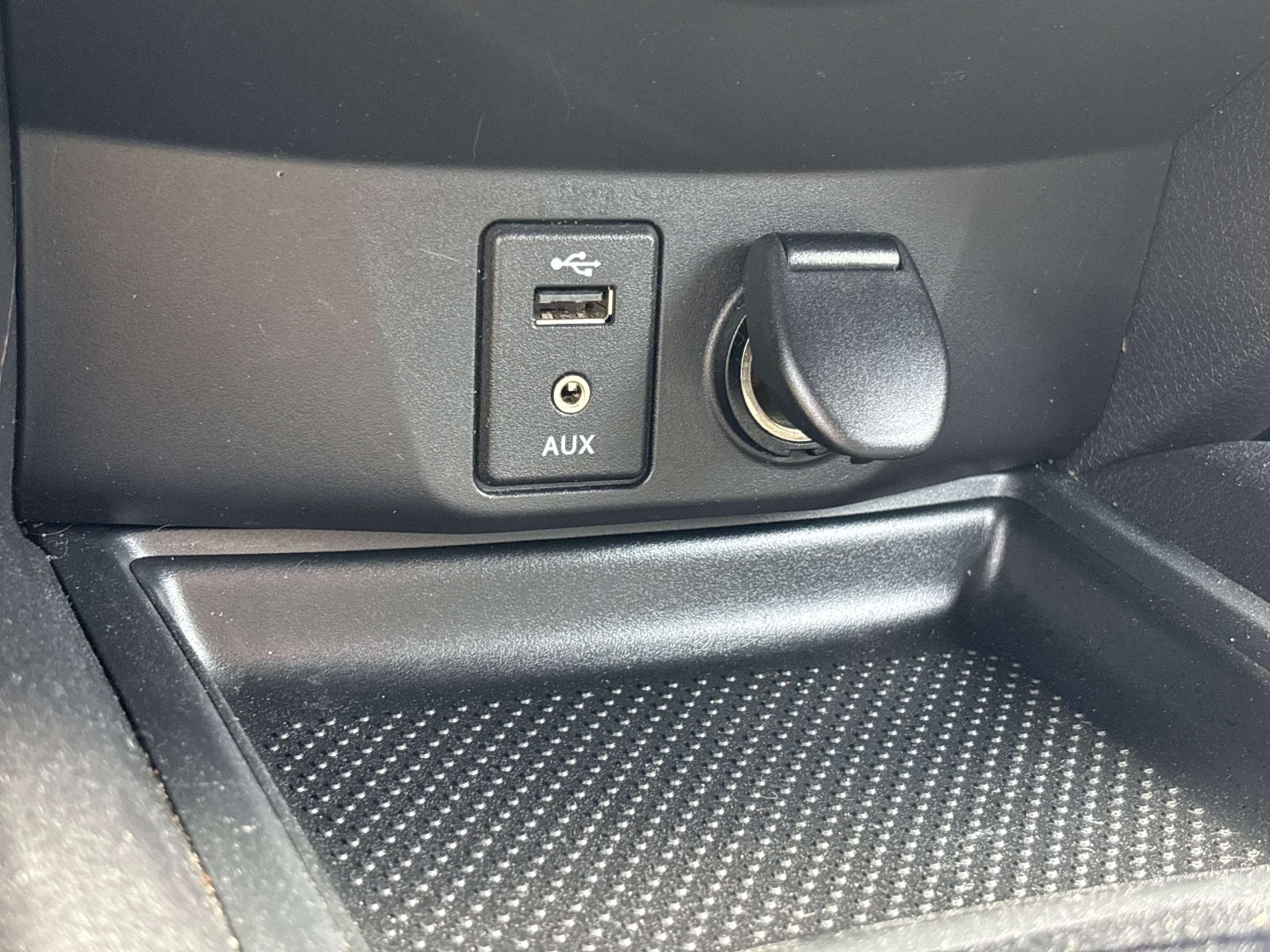 Used 2014 Nissan Rogue S FWD image 20