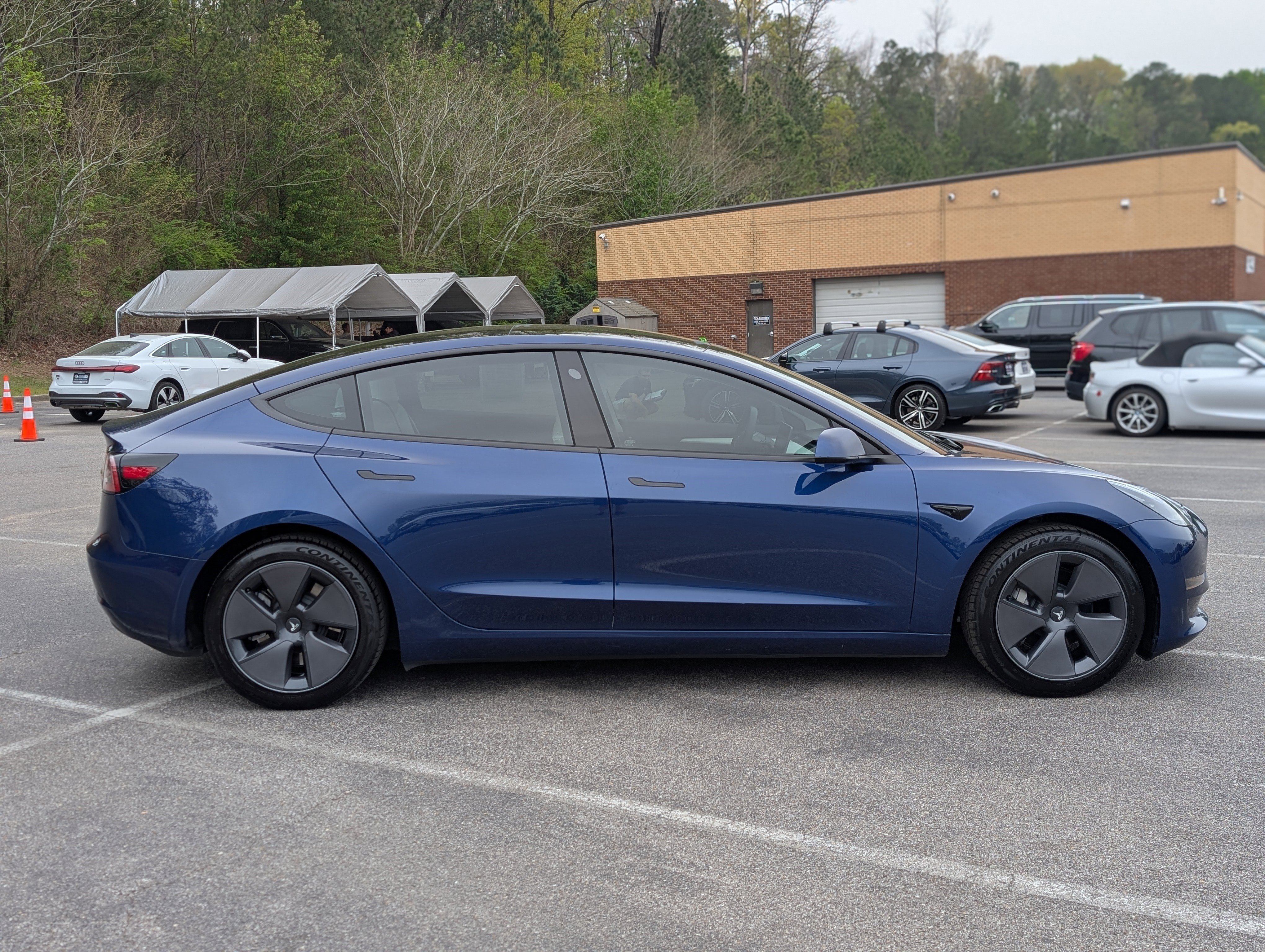 Used 2023 Tesla Model 3 Standard Range RWD image 10