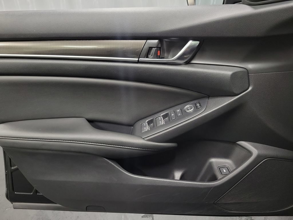 Used 2020 Honda Accord Sport image 24