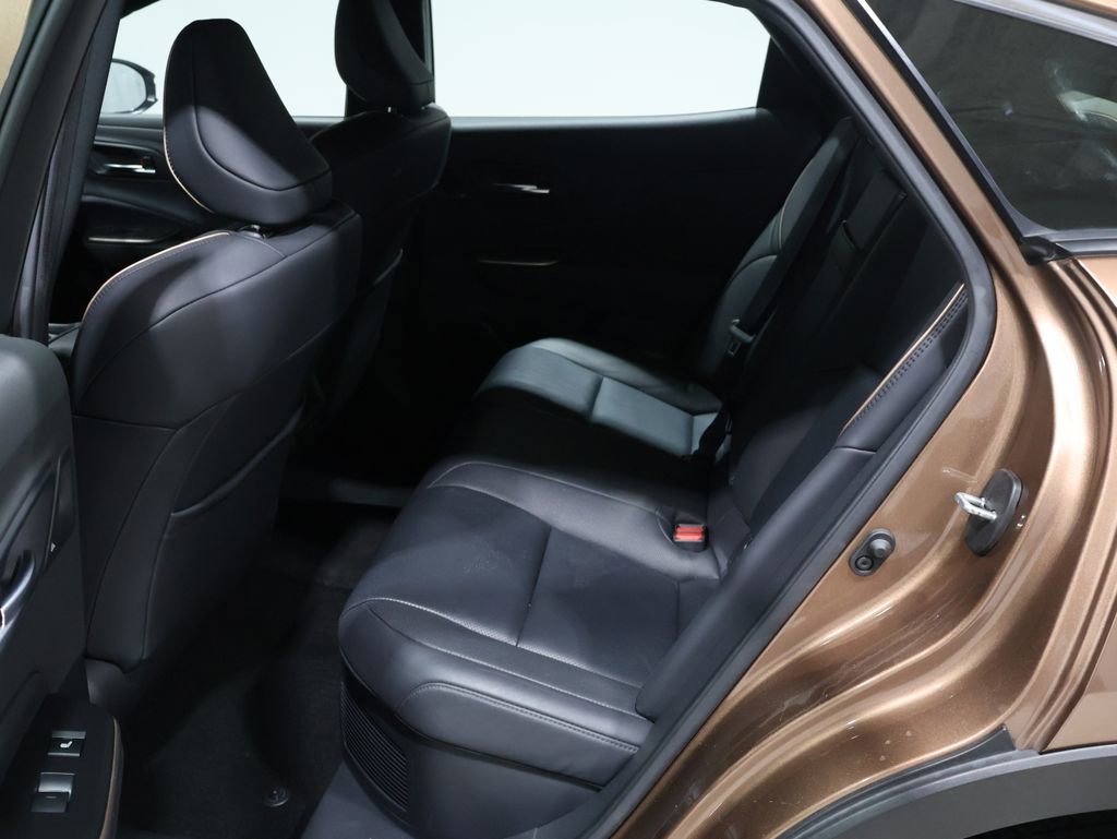 Used 2023 Toyota Crown Platinum image 18