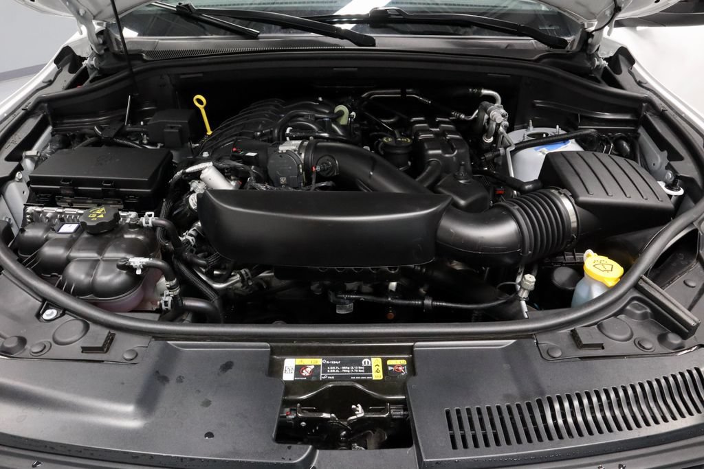 Used 2025 Dodge Durango GT AWD/4WD image 18