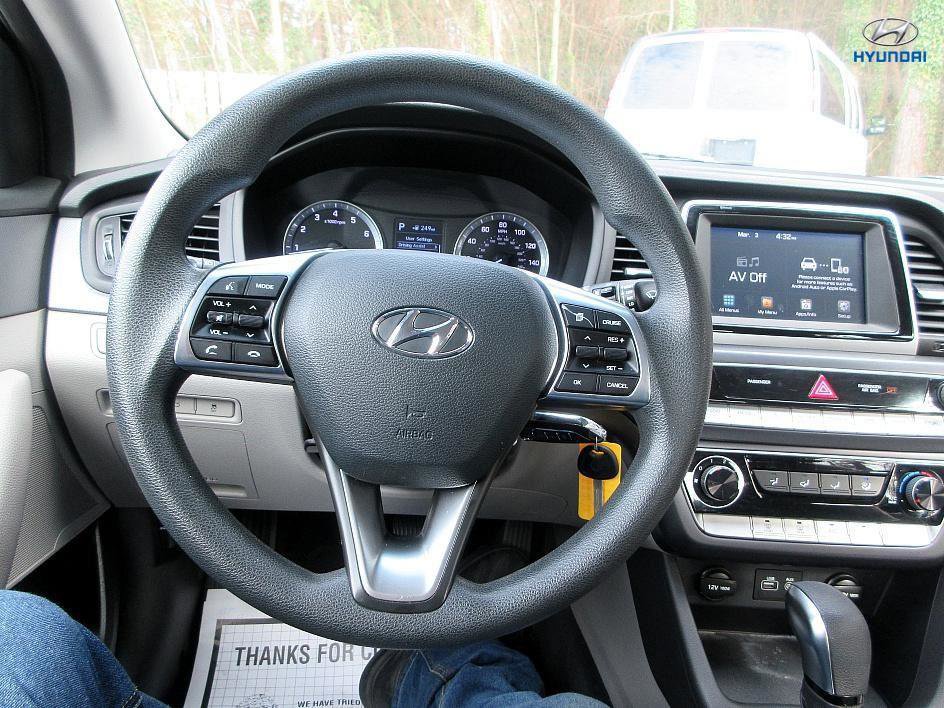 Used 2018 Hyundai Sonata SE image 10