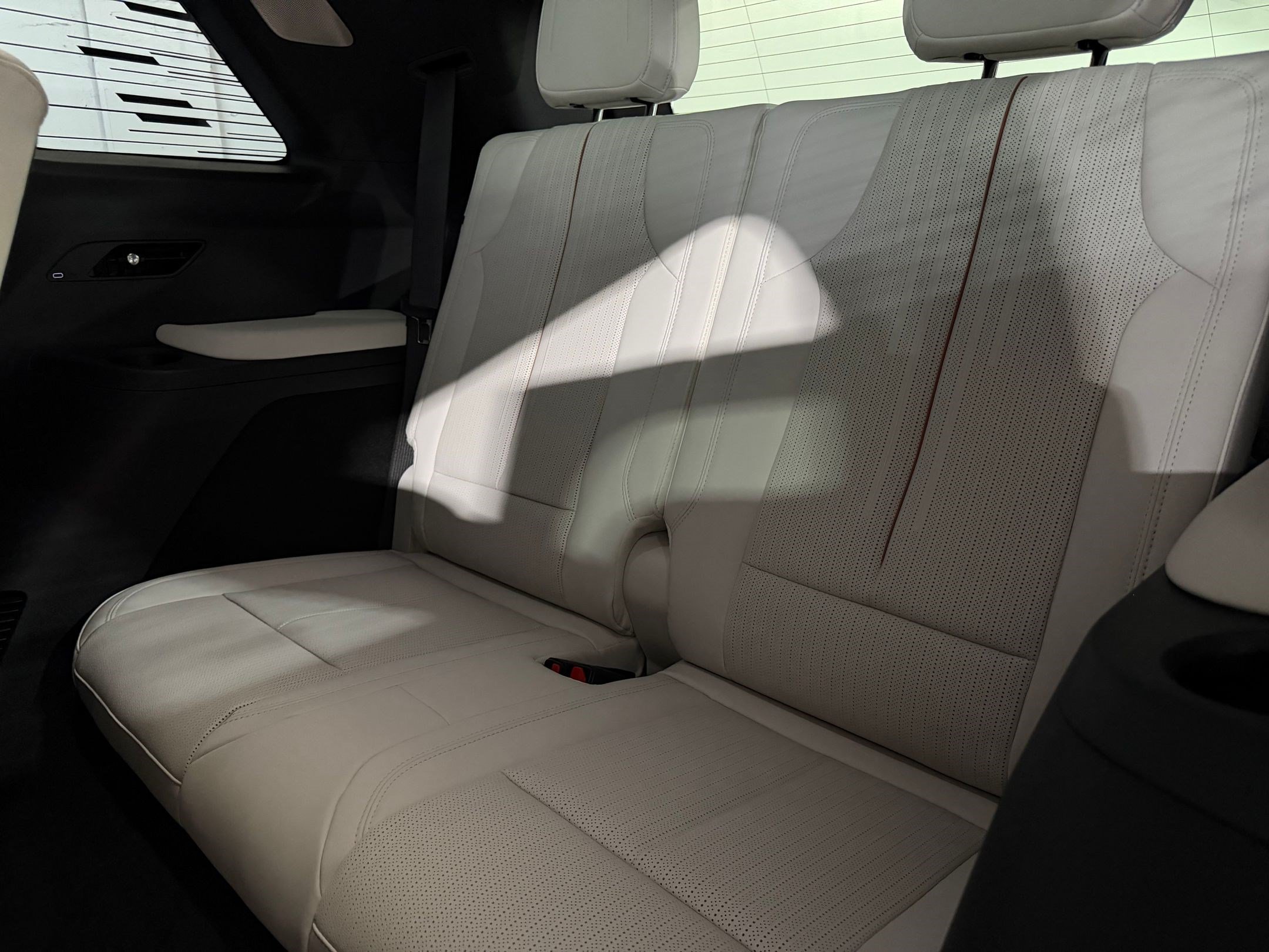 New 2026 Cadillac Vistiq Sport AWD/4WD image 43