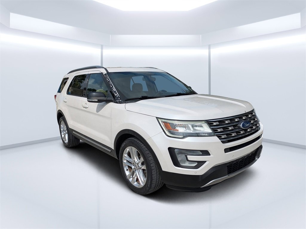 Used 2017 Ford Explorer XLT w/ Equipment Group 202A