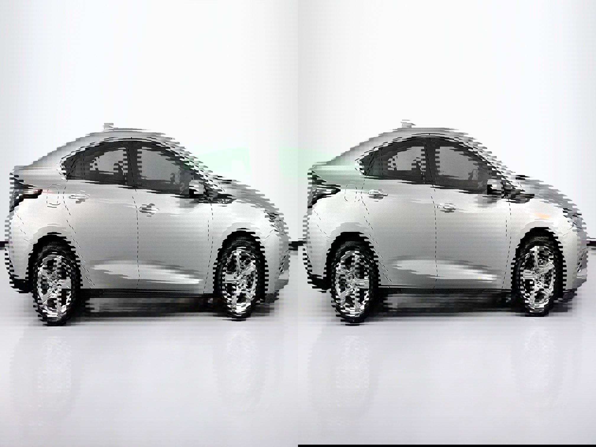 Used 2018 Chevrolet Volt LT image 12