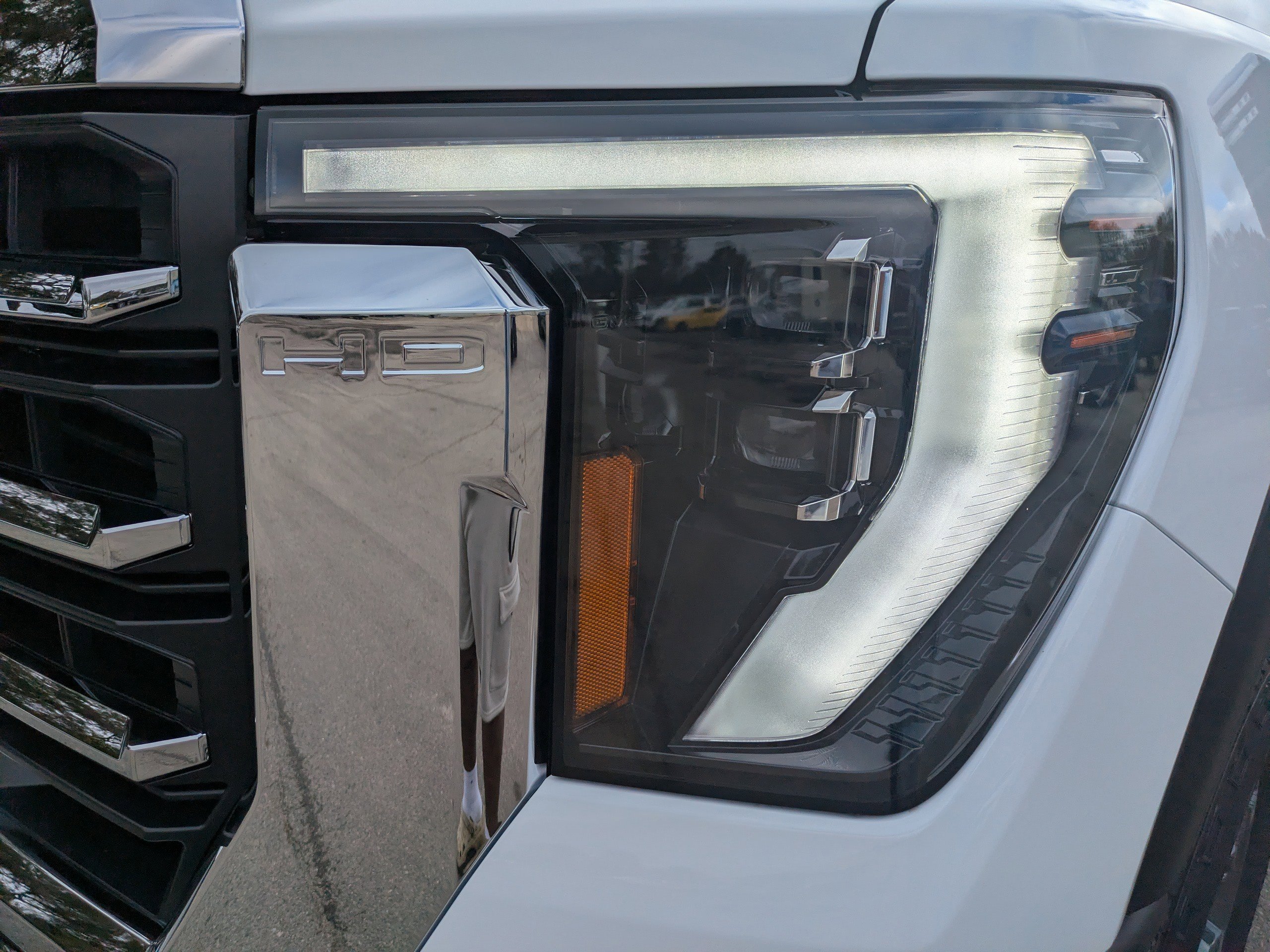 New 2026 GMC Sierra 2500 SLT image 9