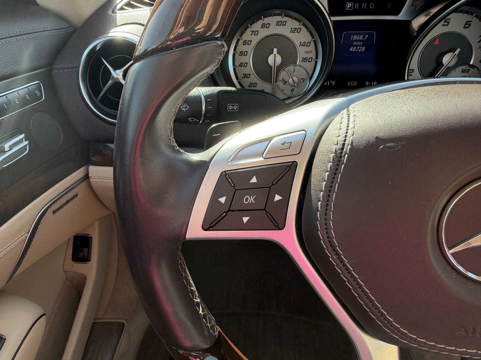 Used 2014 Mercedes-Benz SL 550 image 10