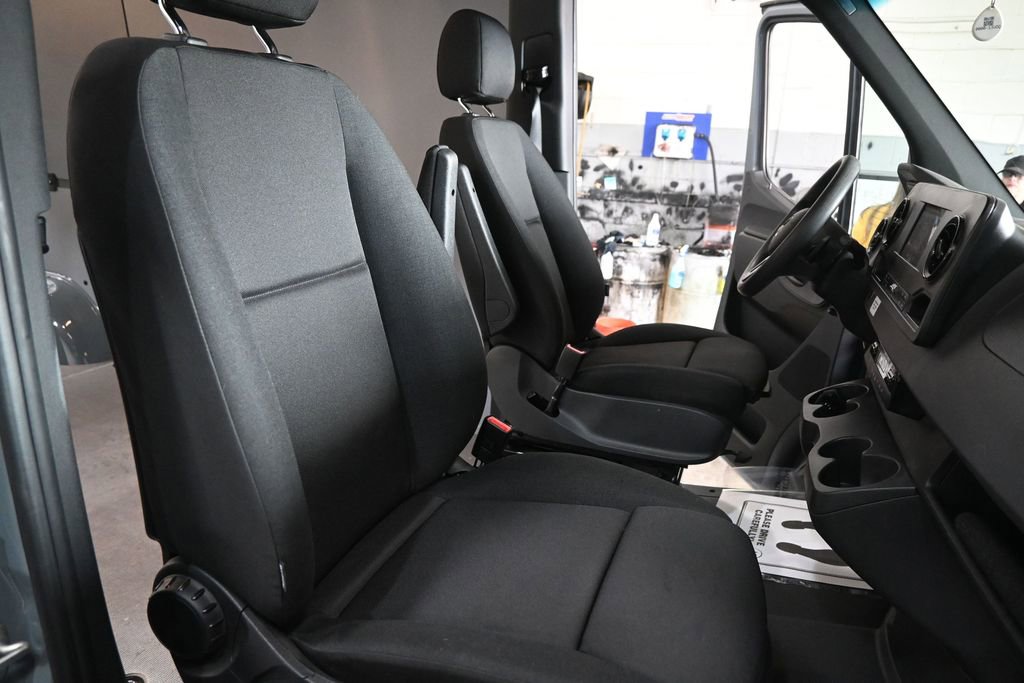 Used 2024 Mercedes-Benz Sprinter 144 Cargo w/ Acoustic Package image 28