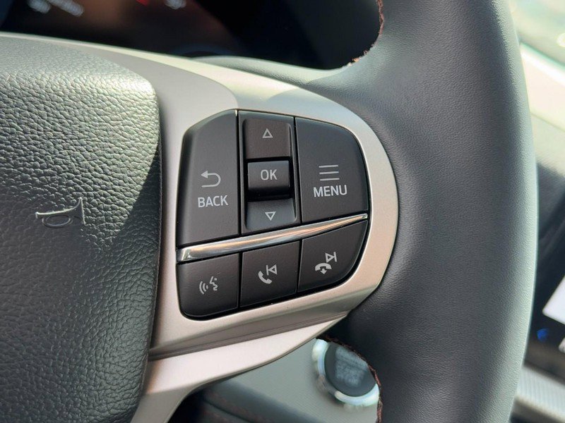 New 2026 Ford Explorer Active w/ Active Comfort Package image 11