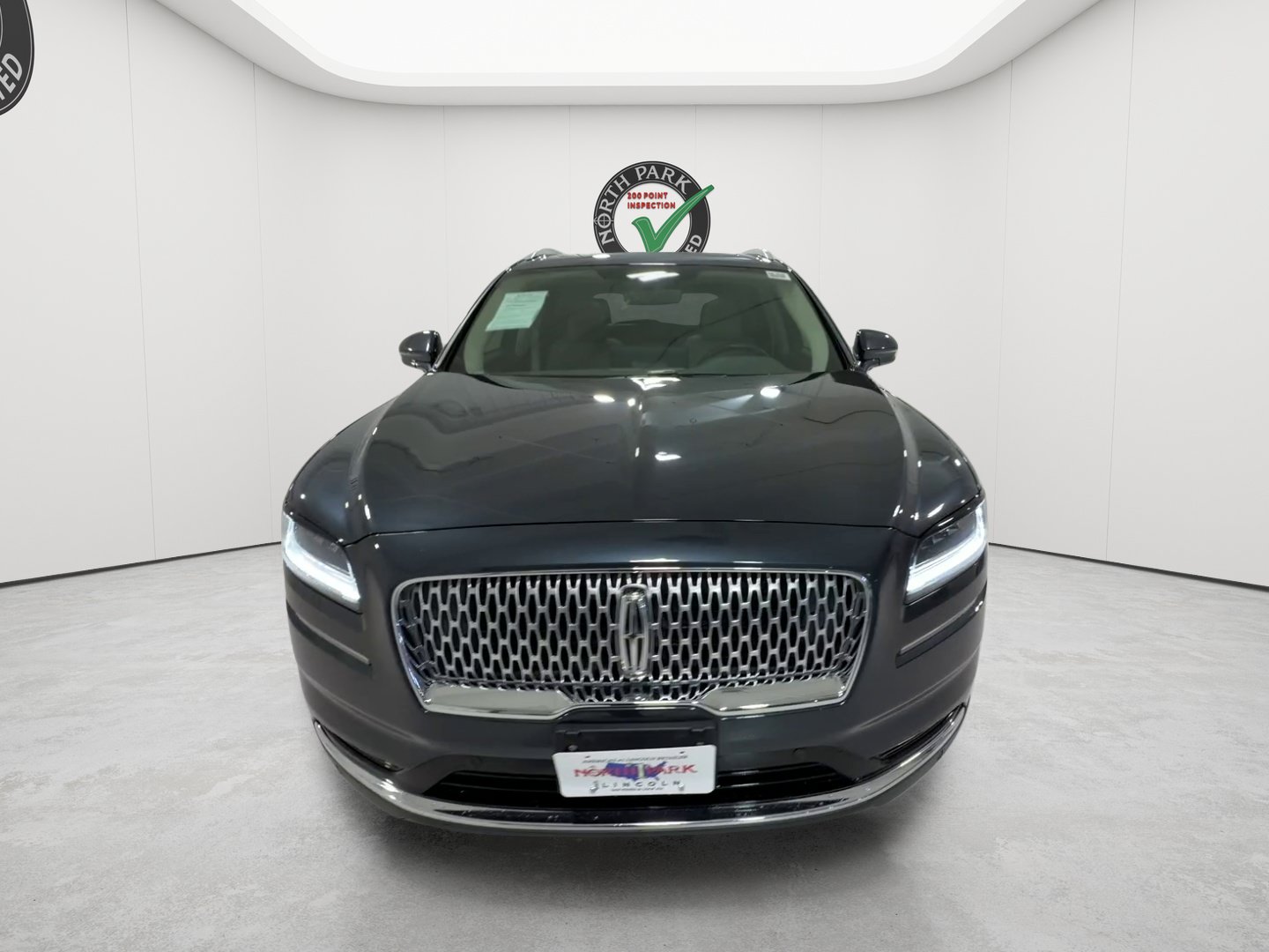 Used 2023 Lincoln Nautilus Reserve w/ Equipment Group 201A AWD/4WD image 8