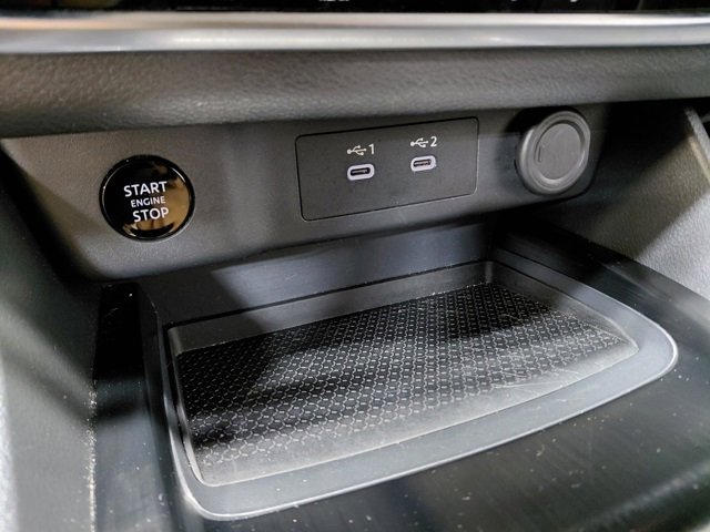 Used 2025 Nissan Rogue SV image 24