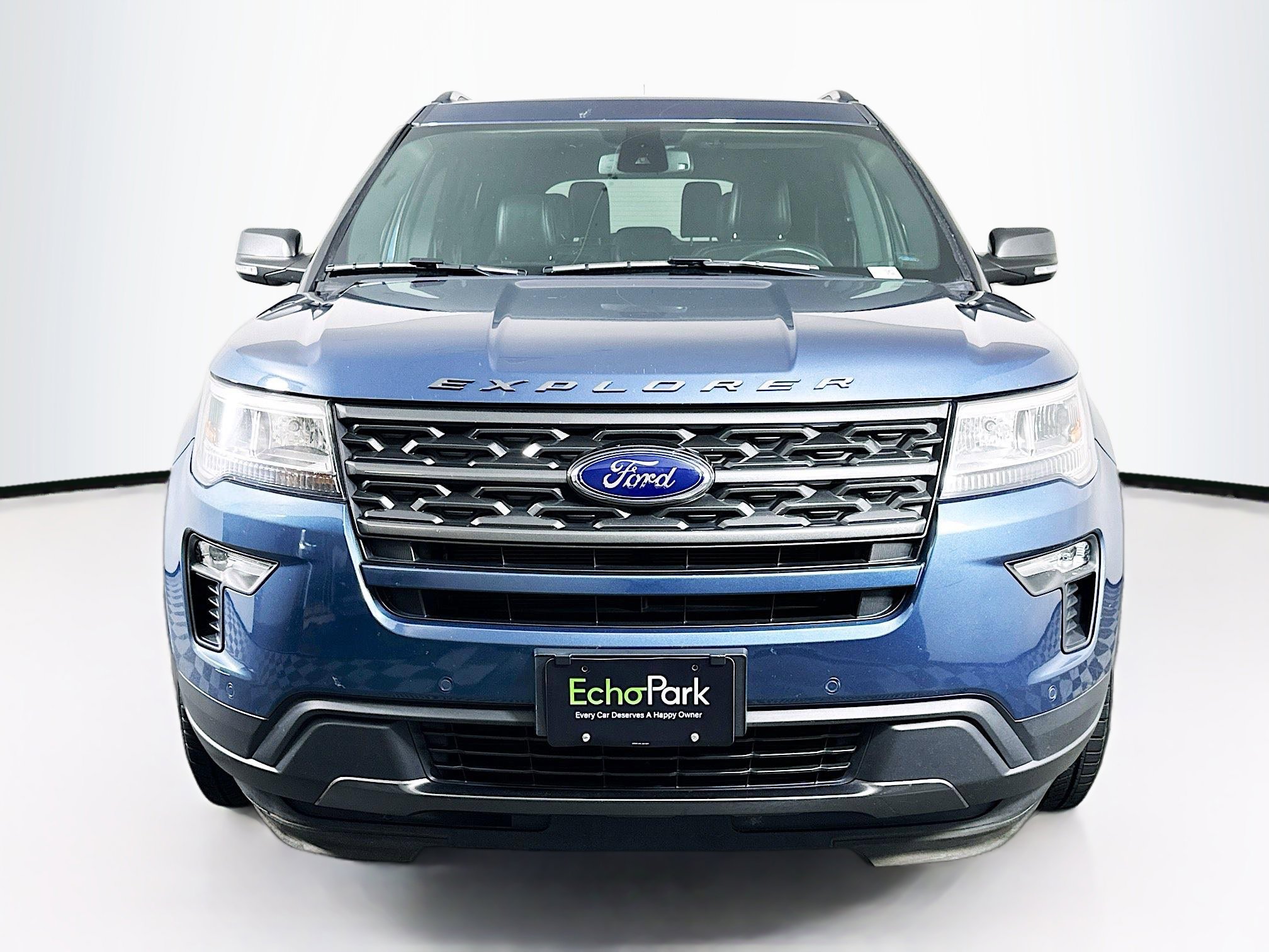 Used 2019 Ford Explorer XLT w/ Equipment Group 202A AWD/4WD image 2