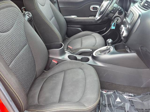 Used 2016 Kia Soul + w/ Designer's Package FWD image 18