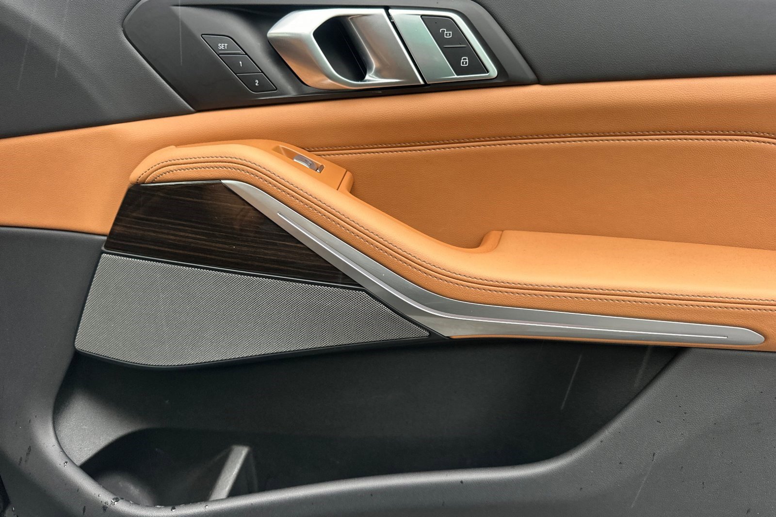 Certified 2025 BMW X7 xDrive40i image 22