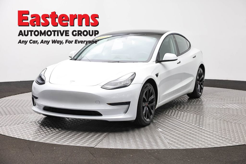Used 2023 Tesla Model 3 Standard Range RWD image 1
