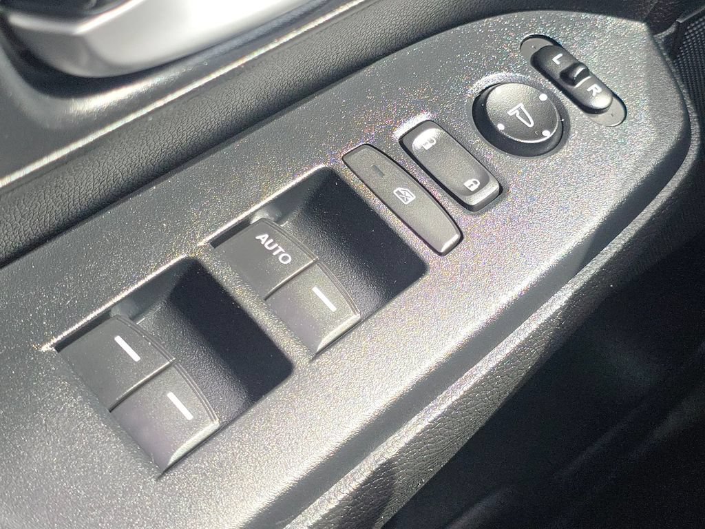 Used 2018 Honda CR-V LX image 21