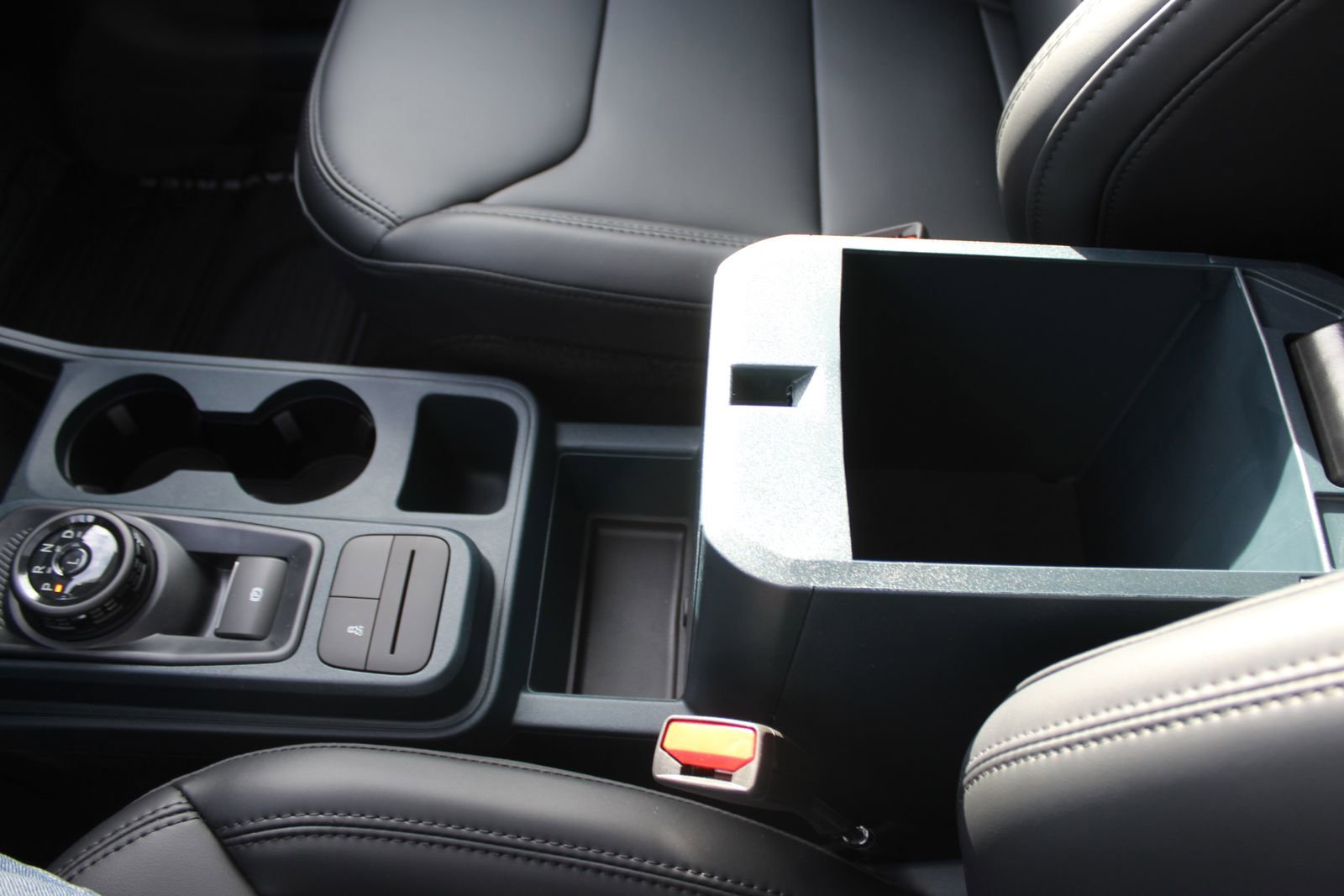 New 2026 Ford Maverick Lariat w/ Black Appearance Package image 32