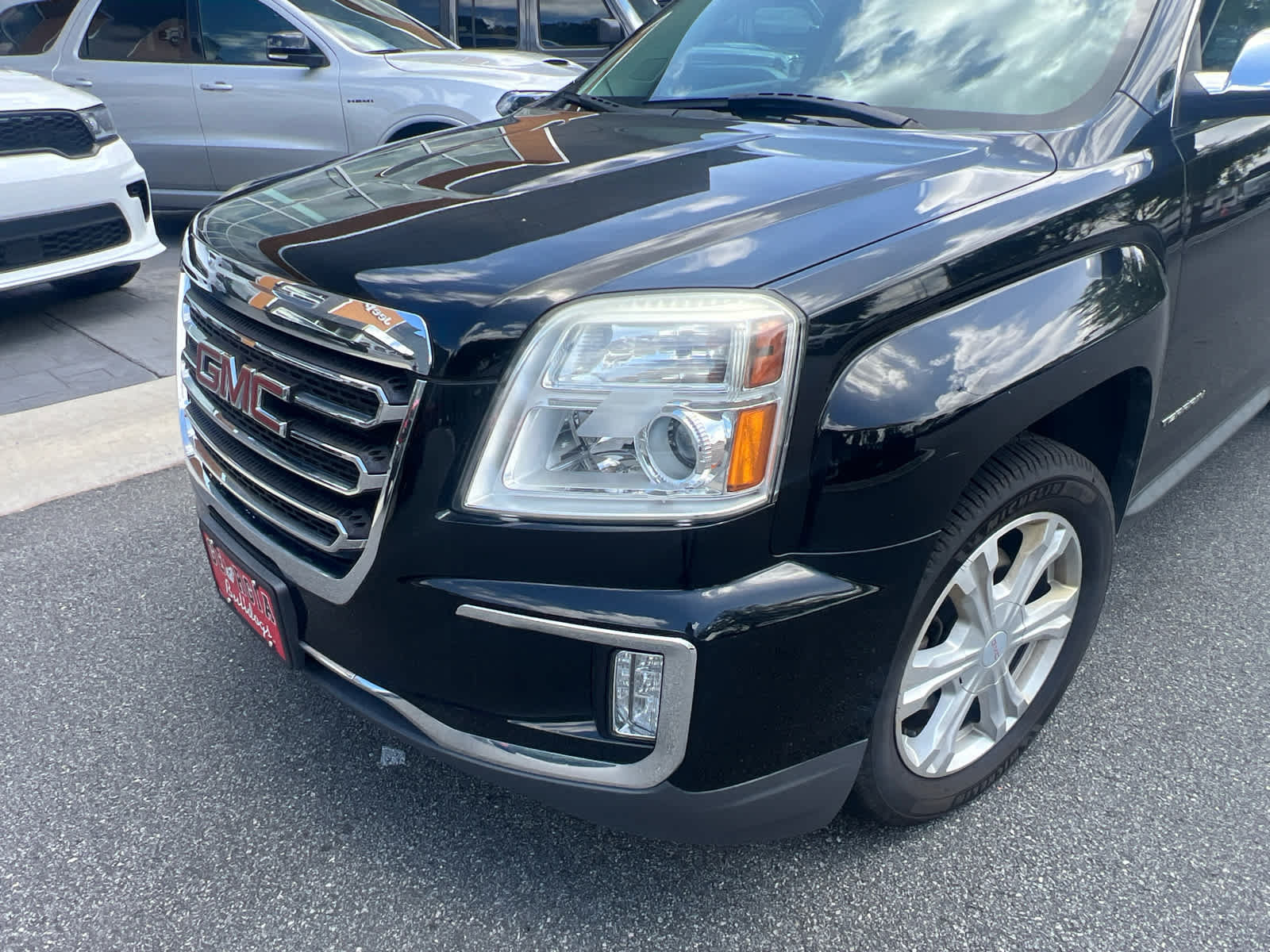 Used 2017 GMC Terrain SLT w/ Open Road Package AWD/4WD image 3