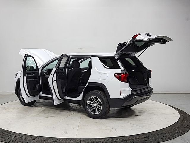 New 2026 GMC Terrain Elevation w/ Technology Package II FWD image 13