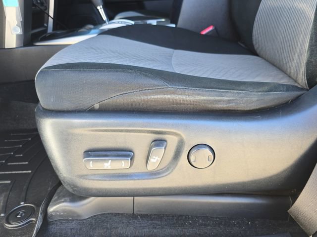 Used 2018 Toyota 4Runner SR5 image 28