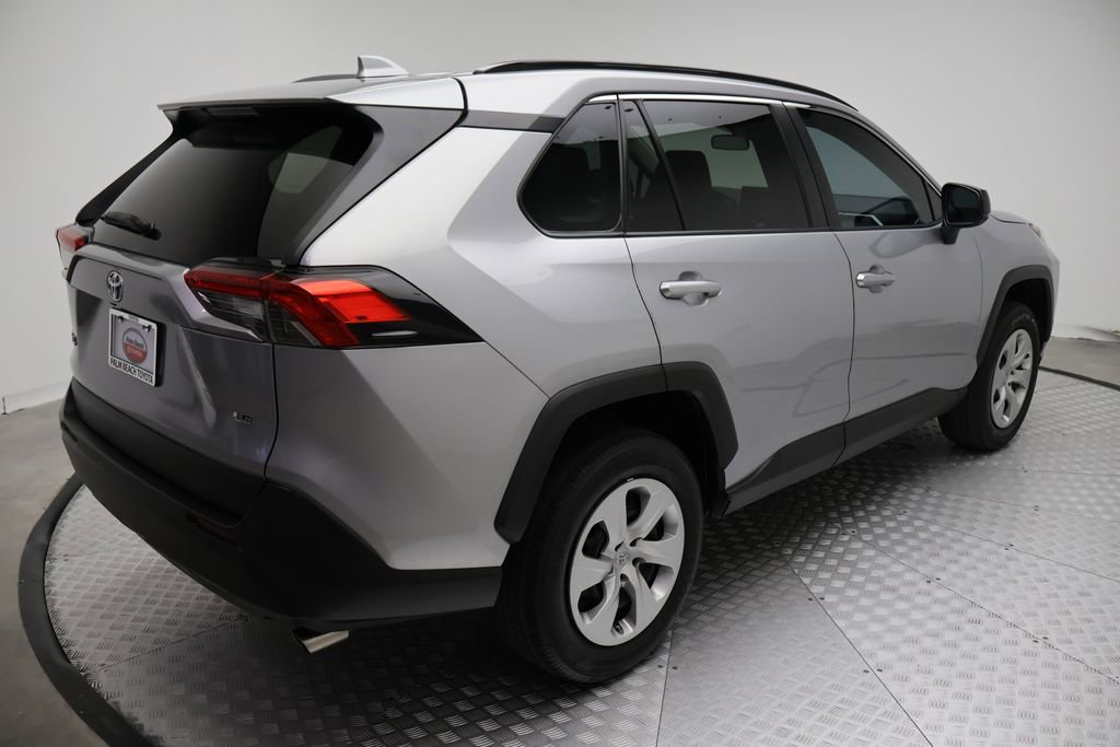 Certified 2021 Toyota RAV4 LE image 8