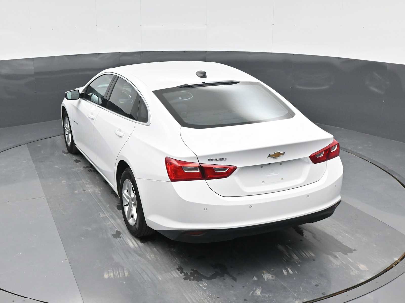 Used 2022 Chevrolet Malibu LS w/ Driver Confidence Package II image 25