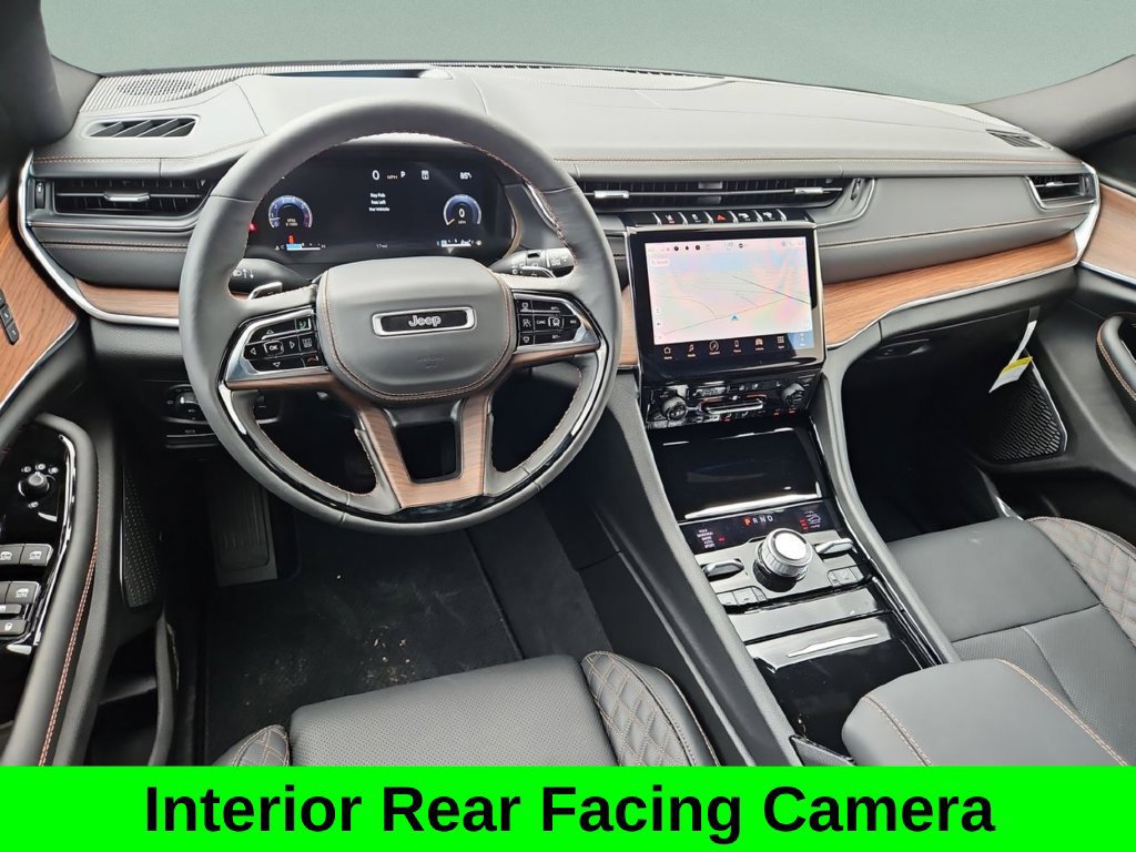 Used 2024 Jeep Grand Cherokee L Summit w/ Advanced Protech Group IV AWD/4WD image 18