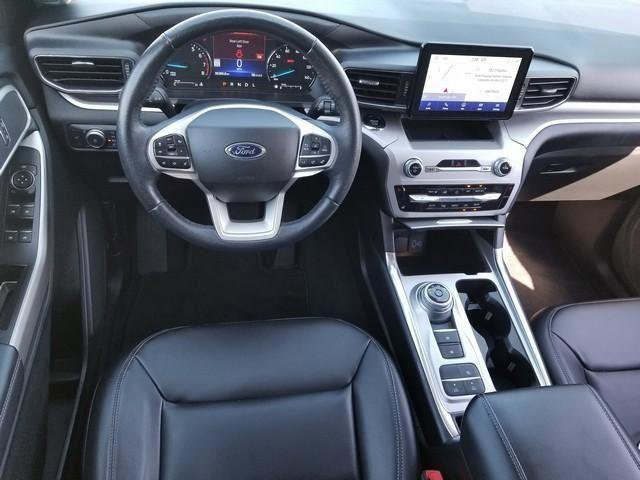 Used 2022 Ford Explorer XLT w/ Equipment Group 202A image 19