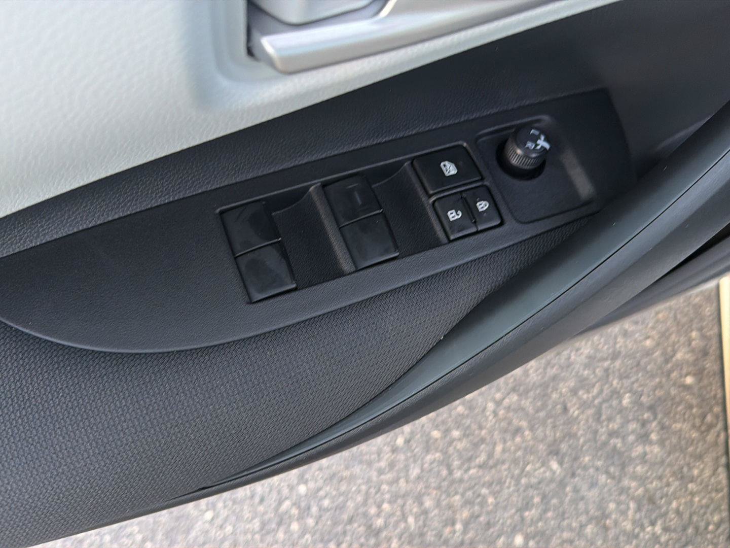 New 2026 Toyota Corolla SE FWD image 29