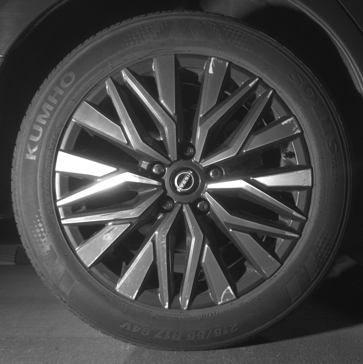Used 2025 Nissan Altima 2.5 SV FWD image 15