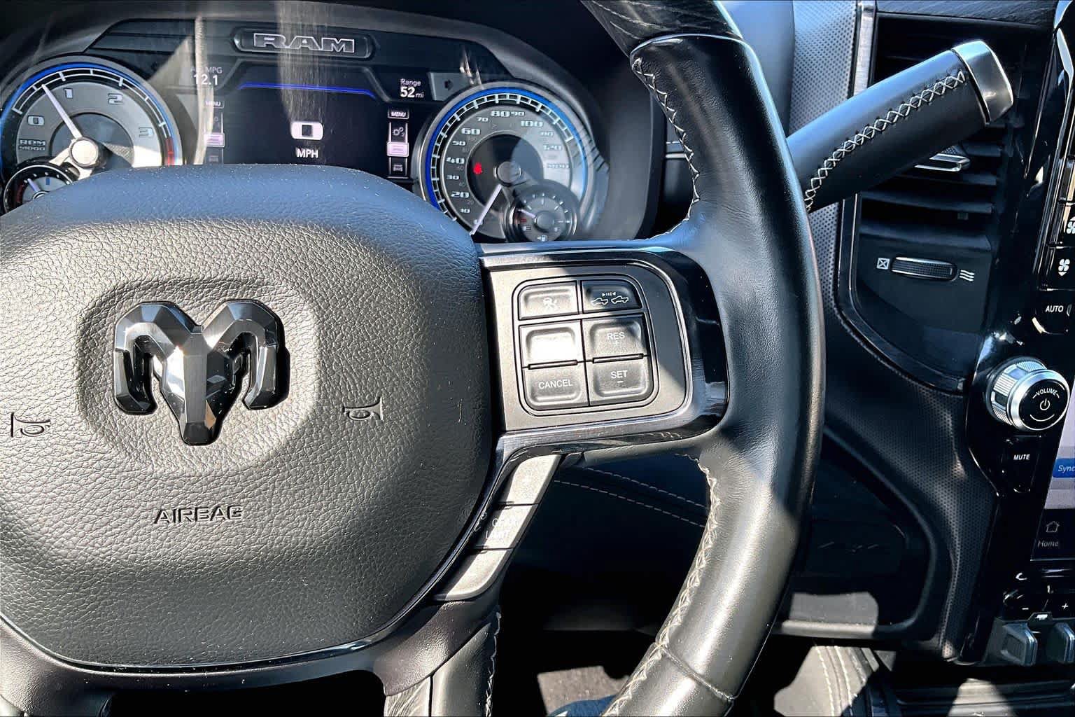 Used 2022 RAM 3500 Limited AWD/4WD image 25