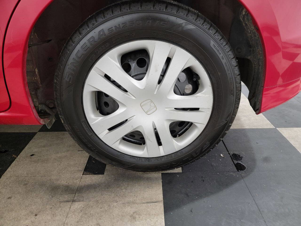 Used 2010 Honda Fit image 38