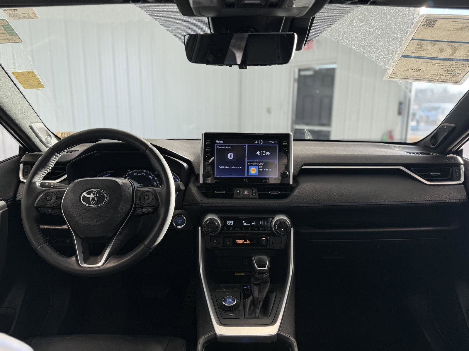 Used 2022 Toyota RAV4 XSE image 12