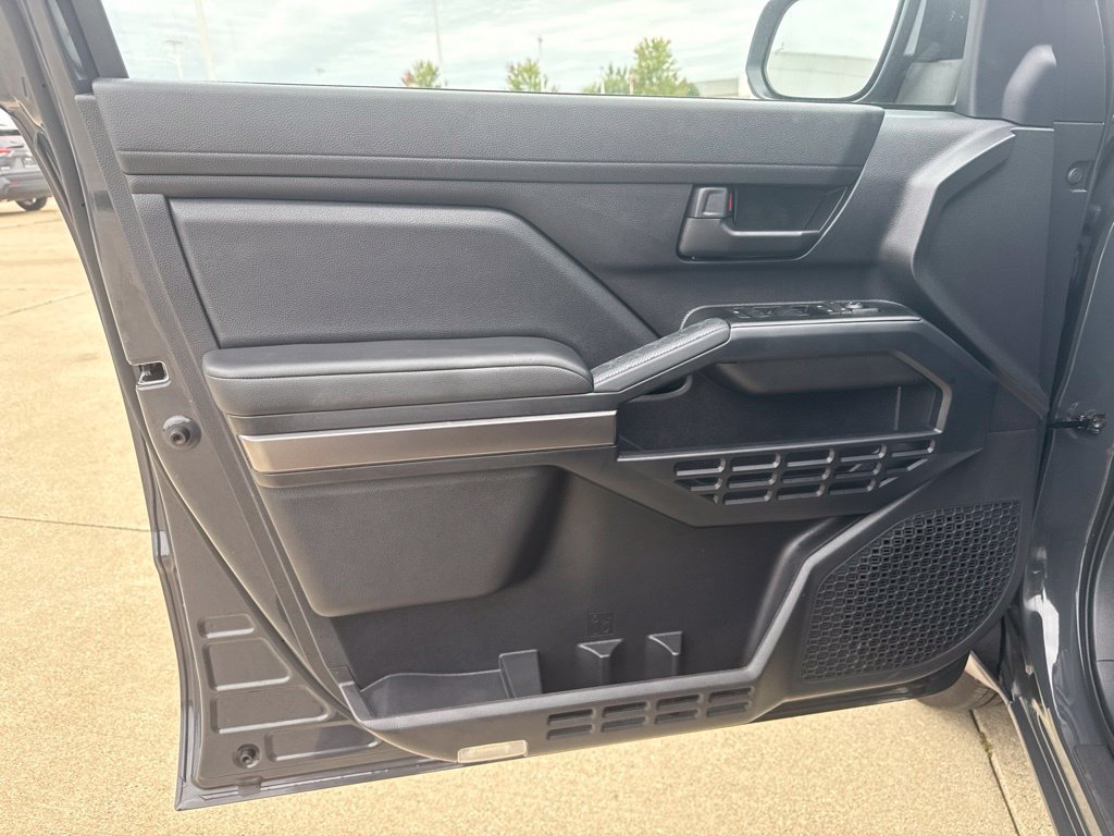 Certified 2026 Toyota 4Runner SR5 AWD/4WD image 18