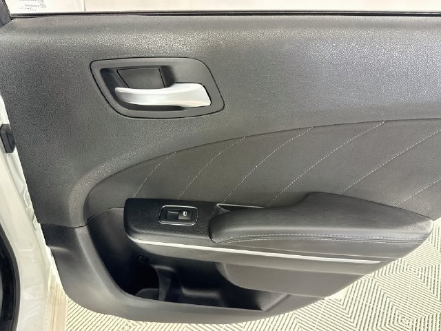 Used 2020 Dodge Charger SXT RWD image 25