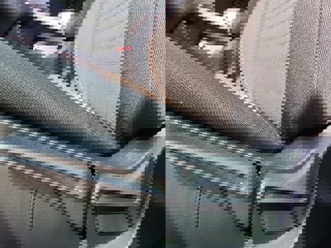 Used 2024 Honda HR-V Sport image 11