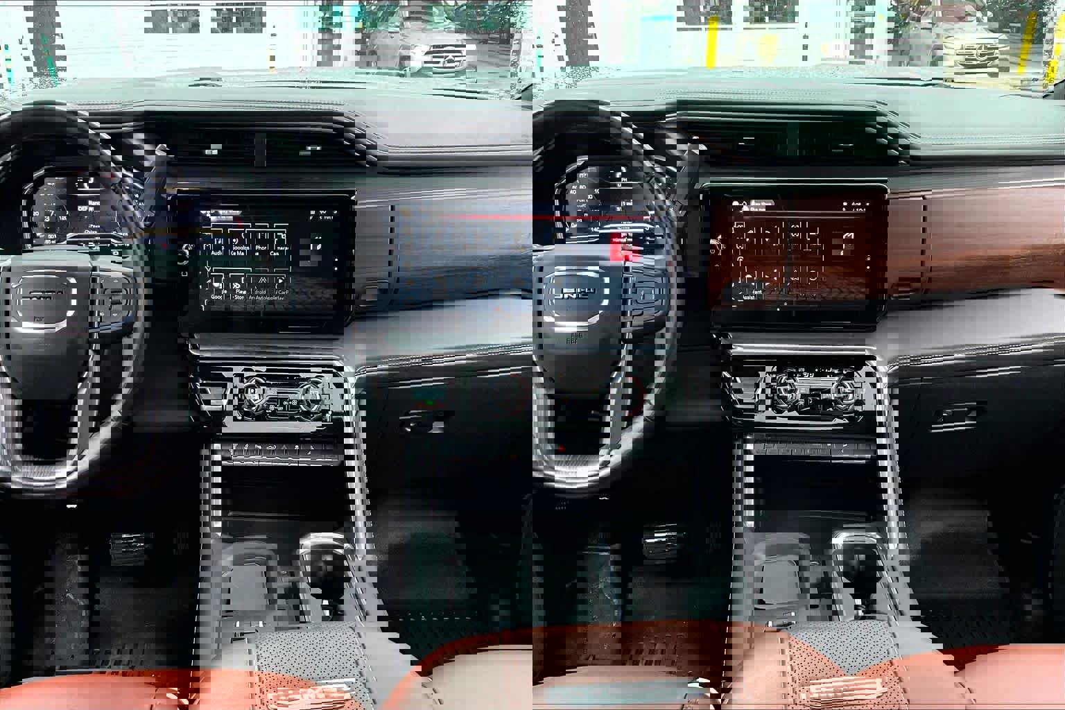 Used 2024 GMC Sierra 2500 Denali Ultimate w/ Max Trailering Package image 7