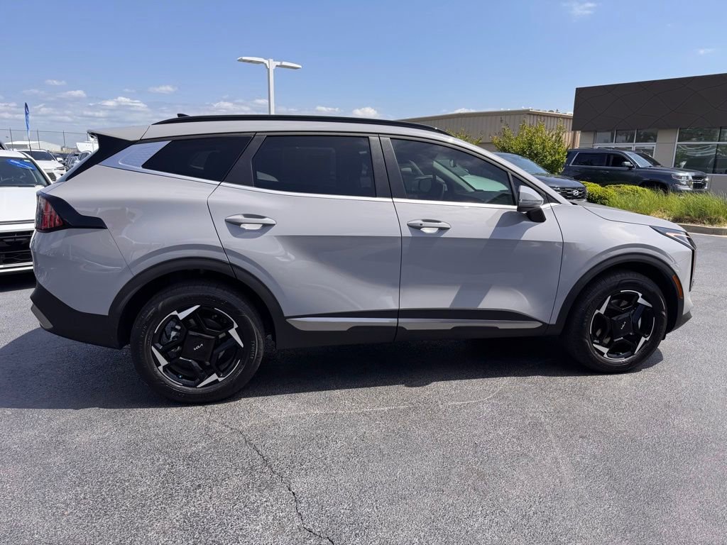 Used 2026 Kia Sportage EX w/ EX Panoramic Sunroof Package image 6