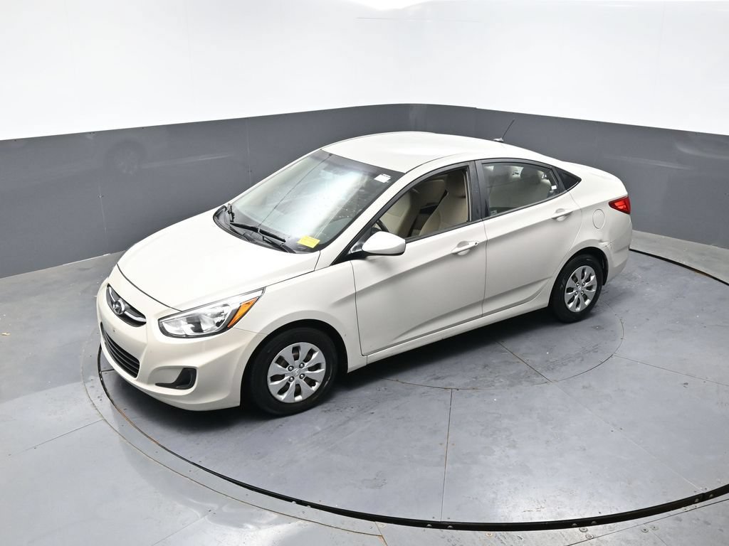 Used 2017 Hyundai Accent SE FWD image 16