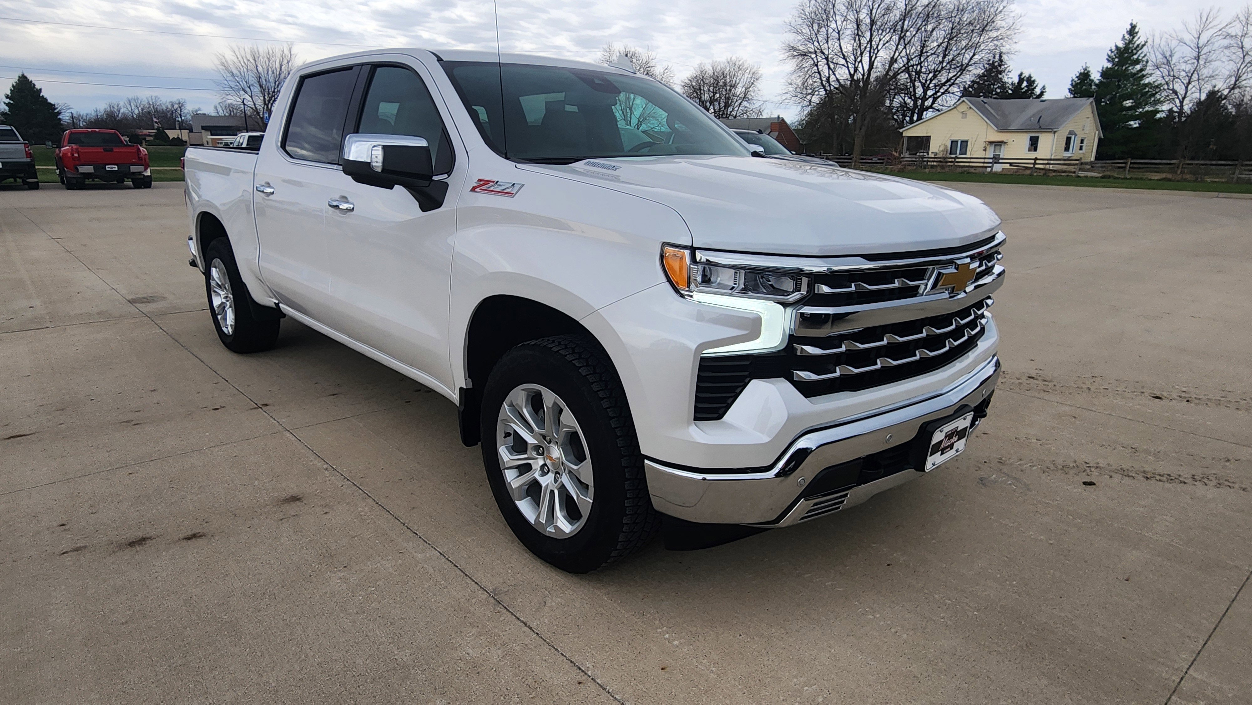 Used 2025 Chevrolet Silverado 1500 LTZ w/ Z71 Off-Road Package image 3