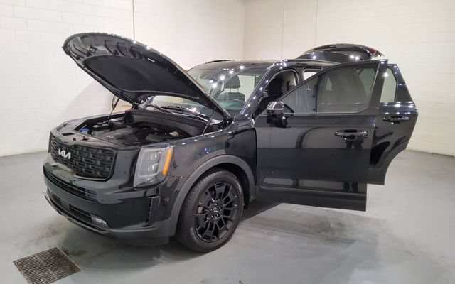 Used 2022 Kia Telluride SX w/ Nightfall Edition Package AWD/4WD image 11